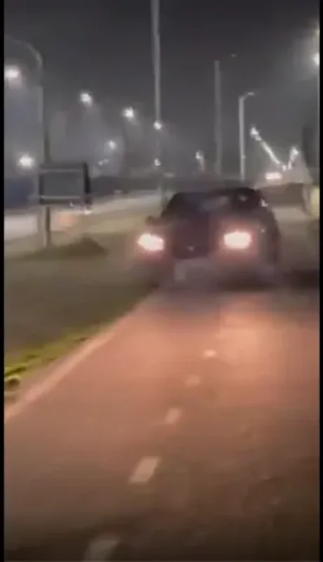 Un conductor al borde de la tragedia en pleno centro de Neuquén.