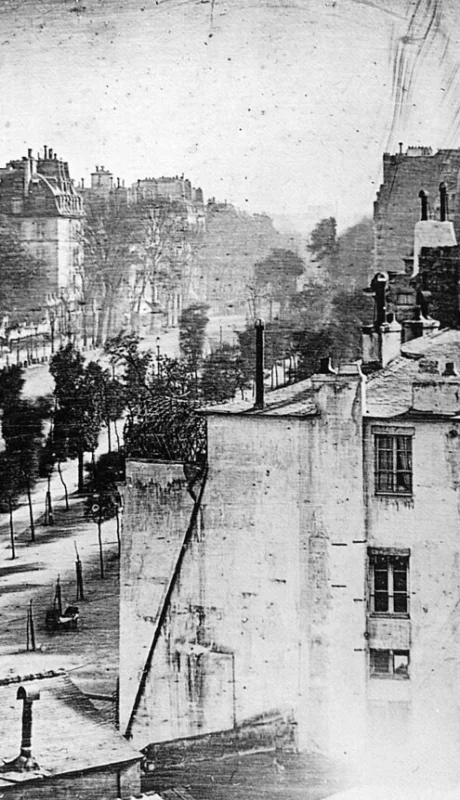 Boulevard du Temple, de Luis Daguerre, es considerada la primera foto de la historia.