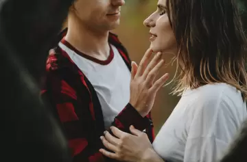 ¿Cuáles son los beneficios de salir con una persona casada?