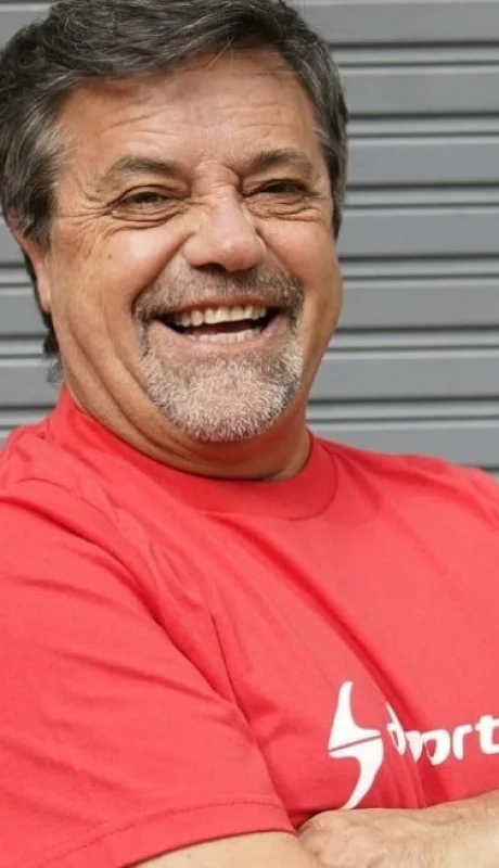 Caruso Lombardi acusó a Gimnasia de coimear a un árbitro.