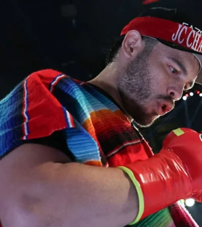 Chávez Jr, en la lona.