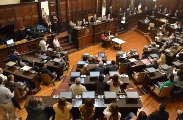 La IA libera a los taquígrafos de la legislatura de Mendoza, que se enfocarán en crear mejores leyes