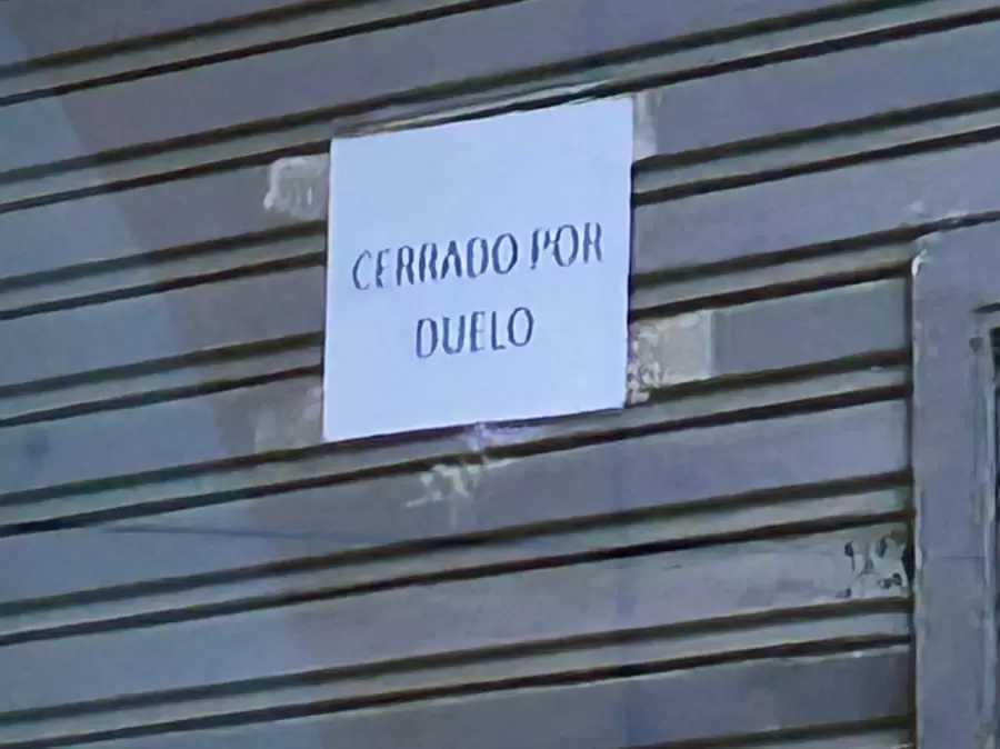 El cartel que figuraba en la puerta del INV/ Fuente: Web