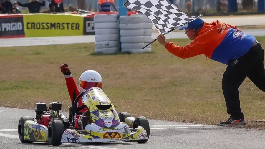 La cuadriculada cae sobre el nuevo campeón argentino.