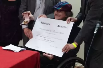 Dr. Charly García: el músico recibió un especial reconocimiento