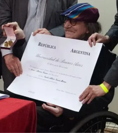 Dr. Charly García: el músico recibió un especial reconocimiento