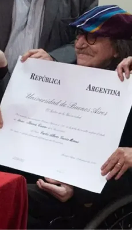 Dr. Charly García: el músico recibió un especial reconocimiento