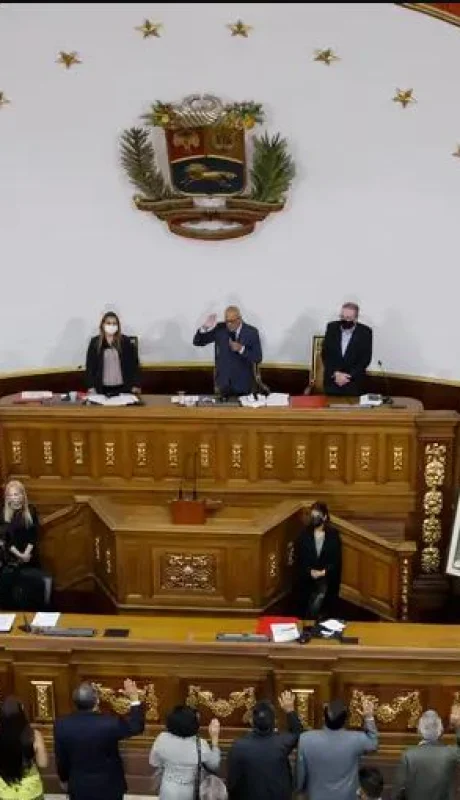 Los legisladores leales a Maduro se pronunciaron enérgicamente en contra de Estados Unidos.