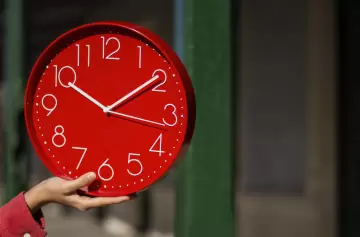 Diputados aprobó el proyecto que busca cambiar la hora en Argentina