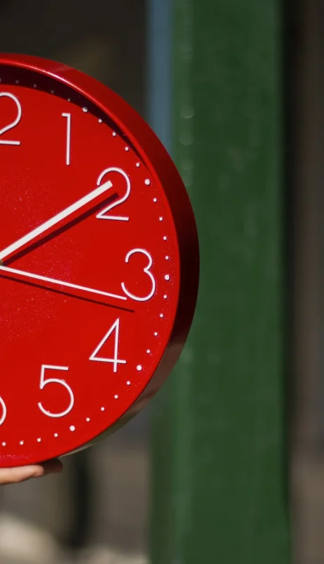 Argentina podría atrasar una hora sus relojes si avanza el proyecto en el Senado.