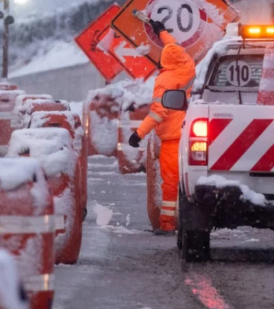 El temporal de nieve alta montaña Mendoza obligo al cierre del Túnel Internacional Cristo Redentor ayer miércoles 20 de agosto.