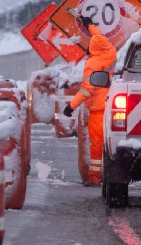 El temporal de nieve alta montaña Mendoza obligo al cierre del Túnel Internacional Cristo Redentor ayer miércoles 20 de agosto.