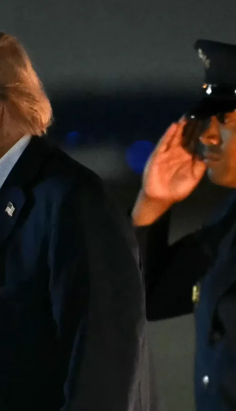 El mandatario republicano dijo que acompañará a las tropas en una vigilancia nocturna.