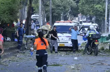 Jueves sangriento con un ataque de camión bomba y una emboscada a la Policía