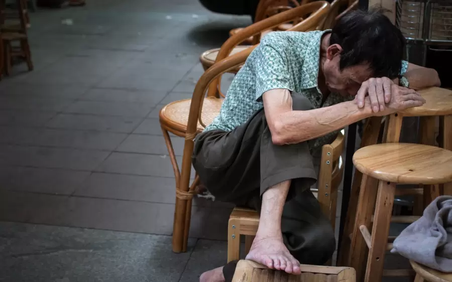 Caer en bancarrota, fallar, ser violento. Motivos para desvanecerse de la realidad japonesa.