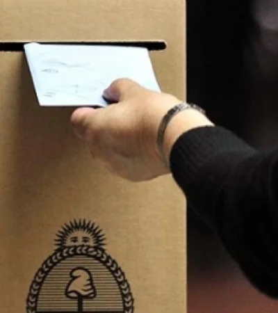 Los ciudadanos argentinos pasarán por las urnas en octubre/ Fuente: Archivo