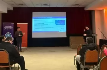 Ofrecen líneas de financiamiento para emprendedores y cooperativas de toda la provincia