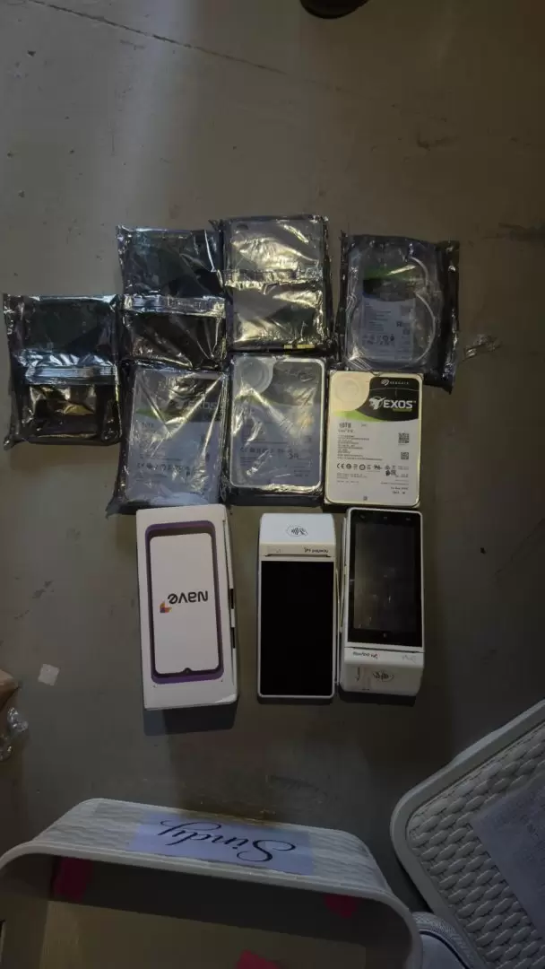 Elementos secuestrados del local de tecnología/ Fuente: Ministerio de Seguridad