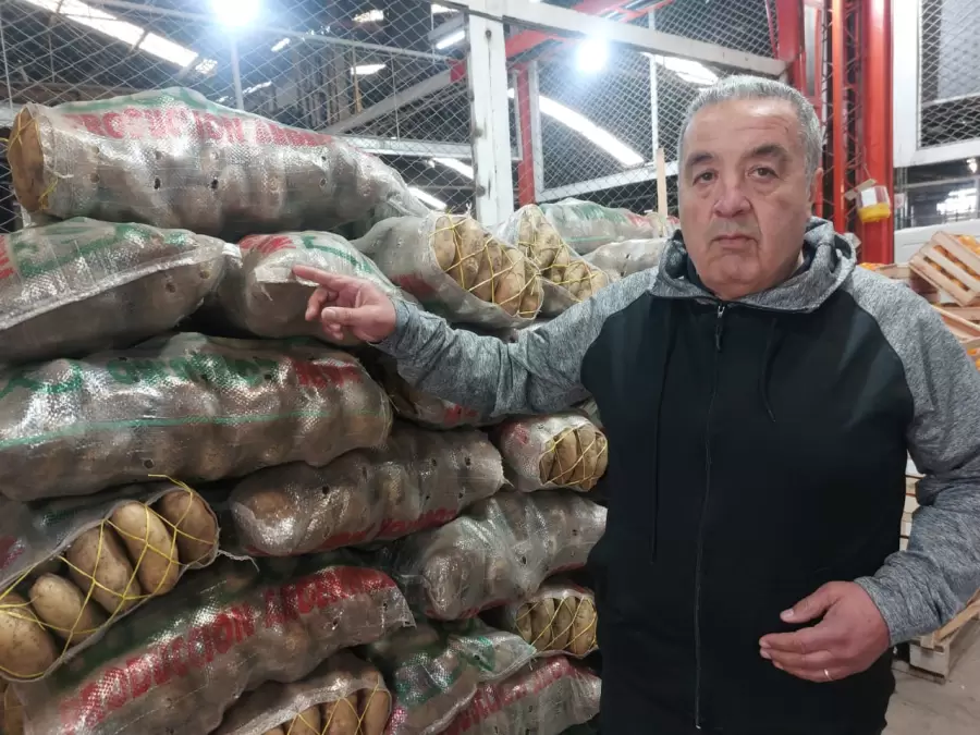 Carrasco alerta sobre la crisis que enfrenta el sector agrícola debido a la baja en ventas.