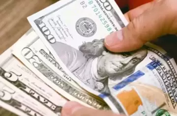 Un dólar errático se mueve en danza con intereses altos y un peso en retirada