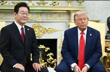 El mandatario de Corea del Sur visitó a Trump y le pidió que juegue al golf con Kim Jong-un