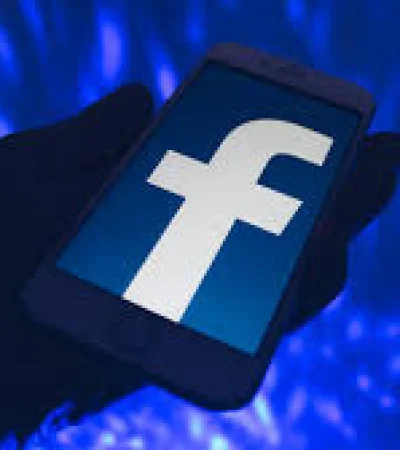 Estafas por Facebook.