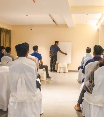 La 3ra Jornada de Actualización Empresaria reunirá a emprendedores y referentes del mundo empresarial.