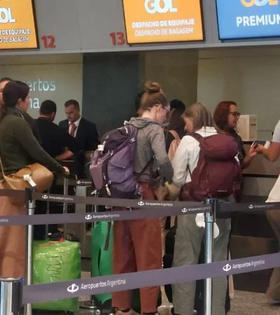 El paro de controladores afecta a todo el país.