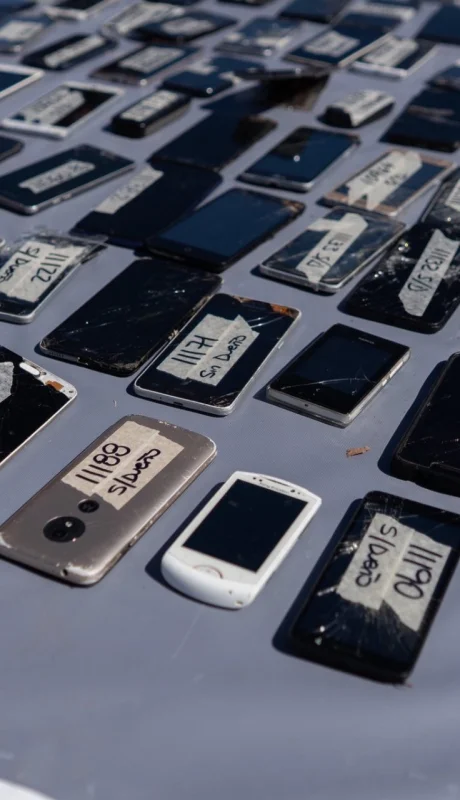 Mendoza destruyó más de 5.000 celulares de las cárceles con un operativo sustentable