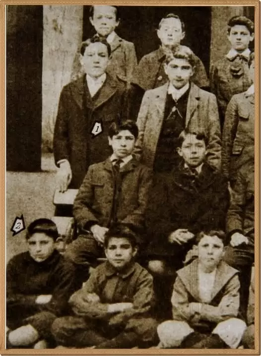 Ceferino (1) y Carlos Gardel (2) fueron compañeros de colegio