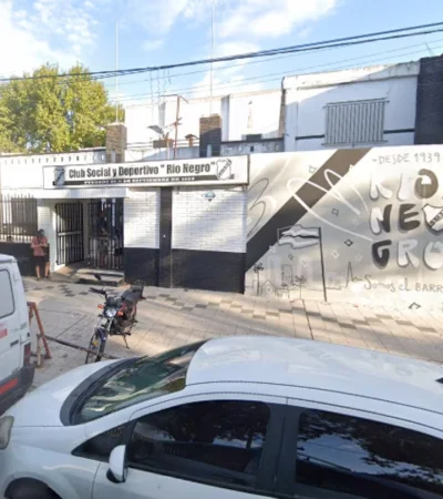 El dramático episodio ocurrió en este club rosarino. (Imagen: Google maps)