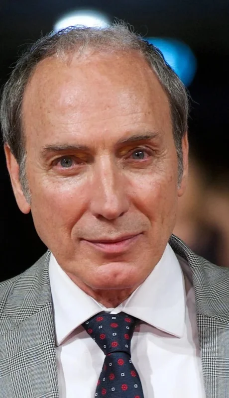 Eusebio Poncela, figura emblemática del cine y teatro español.