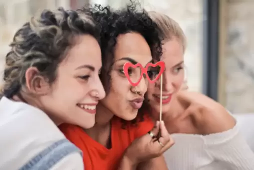 Hacer amigos después de los 30 años: ¡todo un reto!