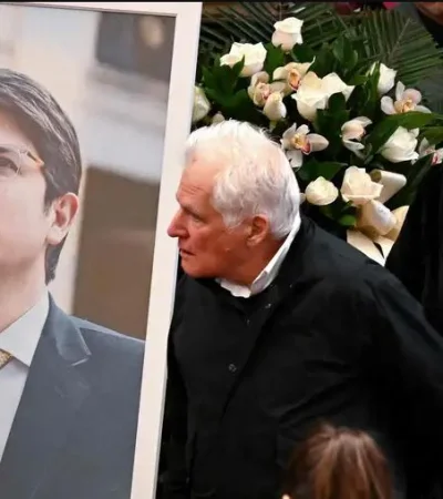 El joven agresor logró evadir la sentencia por asesinato gracias a su corta edad.