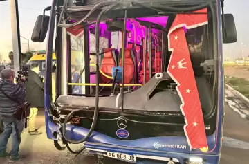 Choque de colectivo en el Acceso Sur causó pánico y varios lesionados