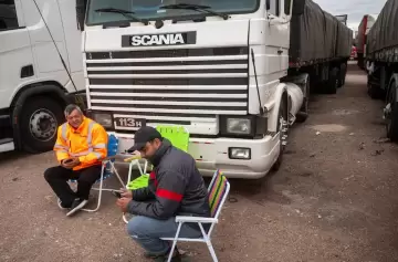 Pese a las amenazas de barras chilenos, los transportistas "no sufren agresiones"