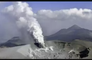 Alerta de nivel 3 emitida para el volcán Shinmoe