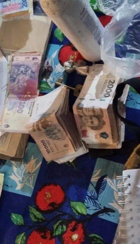 Parte de los elementos encontrados en el operativo. (Foto: Policía de Mendoza)