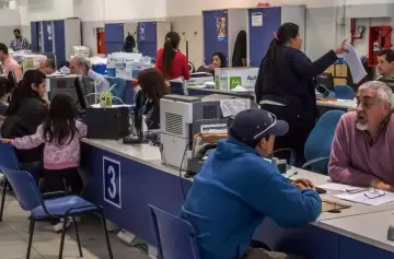 Mendoza: el Gobierno impulsa cambios en el Estatuto del Empleado Público y desata debate