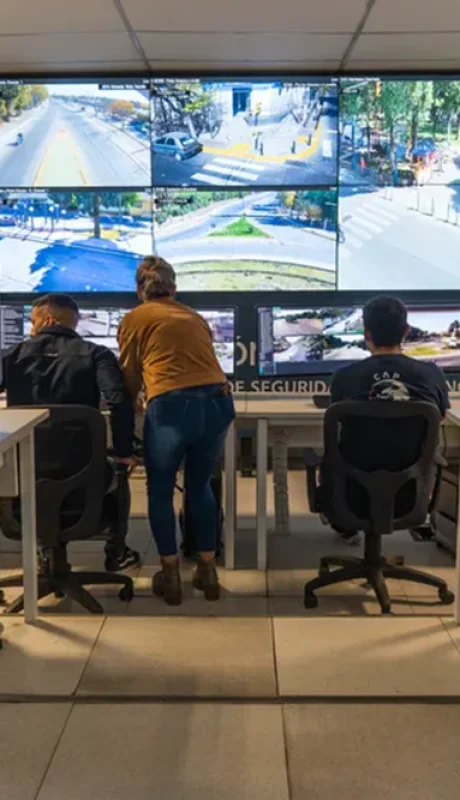 Mendoza suma cámaras privadas a su red de monitoreo oficial