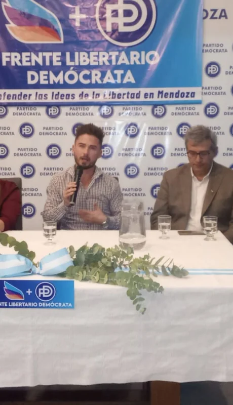 Se hizo el lanzamiento de campaña del Frente Libertario-Demócrata/