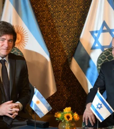 Parece que el premier se ha tomado con más preocupación el pedido de detención que rige en su contra y toma recaudos.