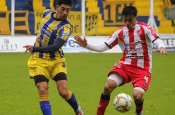 San Martín perdió el invicto y la punta ante Juventud Unida en San Luis