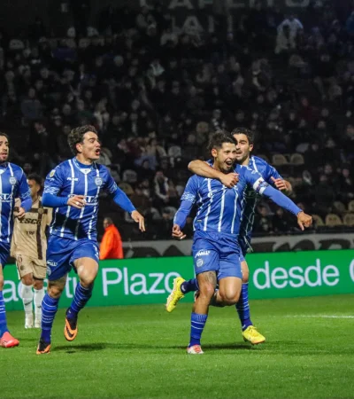 La celebración del Indio Fernández junto a sus compañeros