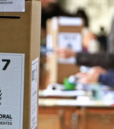 El panorama que dejó el sufragio del litoral no garantiza nada para la madre de batallas que se viene en la provincia más poblada del país. /