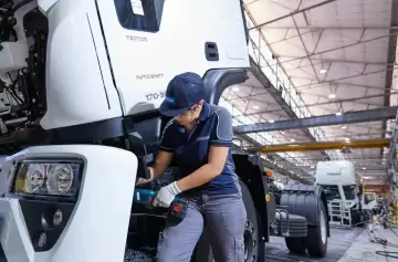 En el Día de la Industria, la UIA presenta un nuevo "Contrato Productivo"