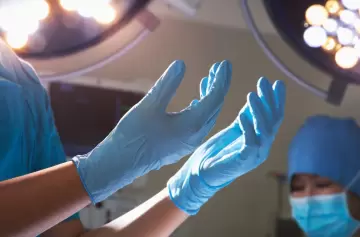 Insólito: le operaron la rodilla equivocada y deberán pagarle más de $18 millones