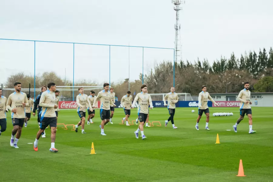 Argentina se entrenó a pleno en Ezeiza