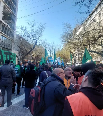 Protesta de ATE en la Legislatura provincia.