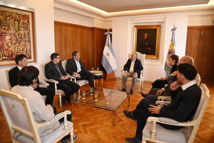 Reunión entre Aconcagua Energía y el Gobierno de Mendoza